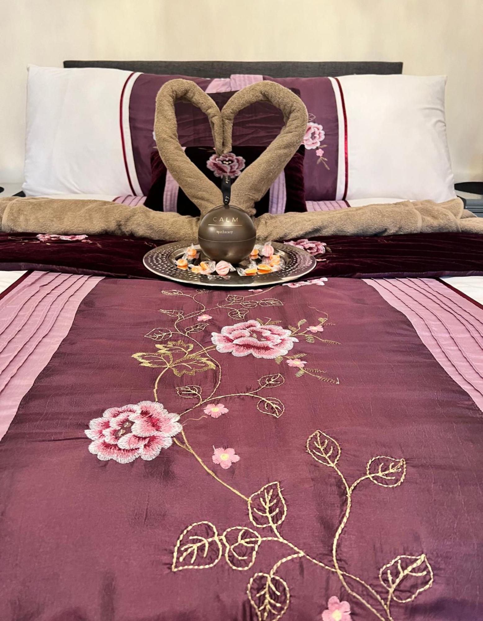 Double Room In Great Barr Near M5 - M6 - Parking - Tv Bed-Garden Birmingham Buitenkant foto